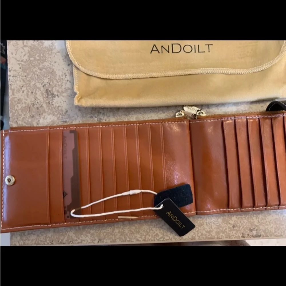New! ANDOILT Womens Genuine Leather Wallet With Dust Bag